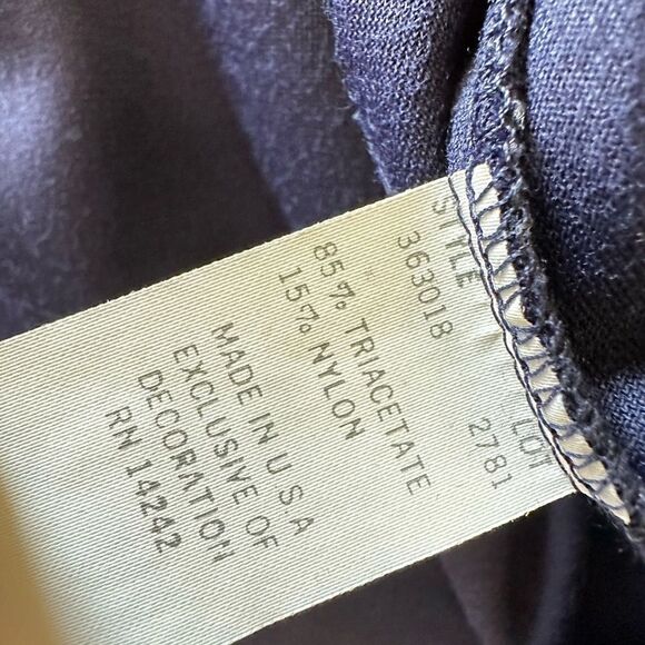 Christian Dior Lounge gown - Picture 4 of 5